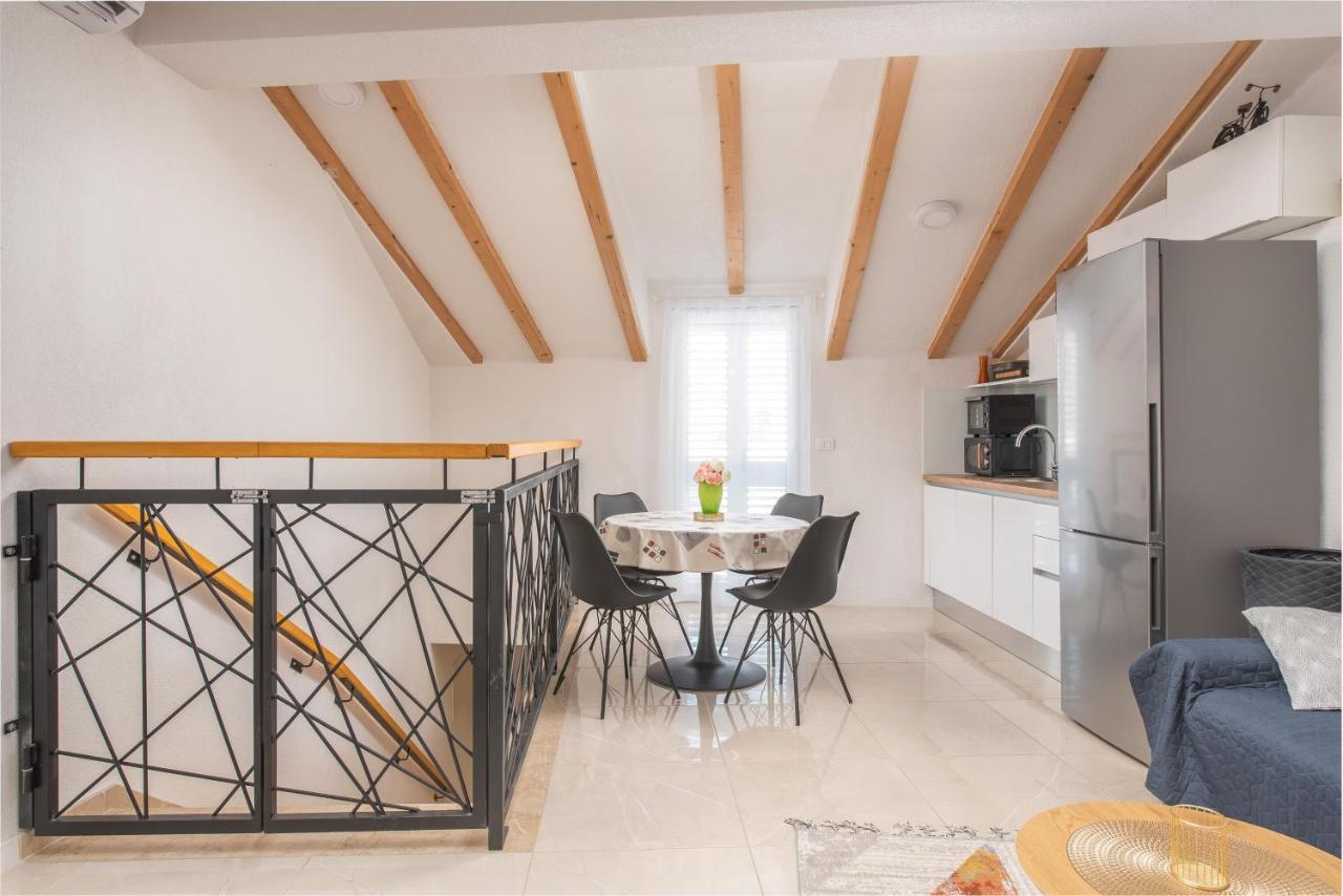 Apartmani Mara Каштела Экстерьер фото