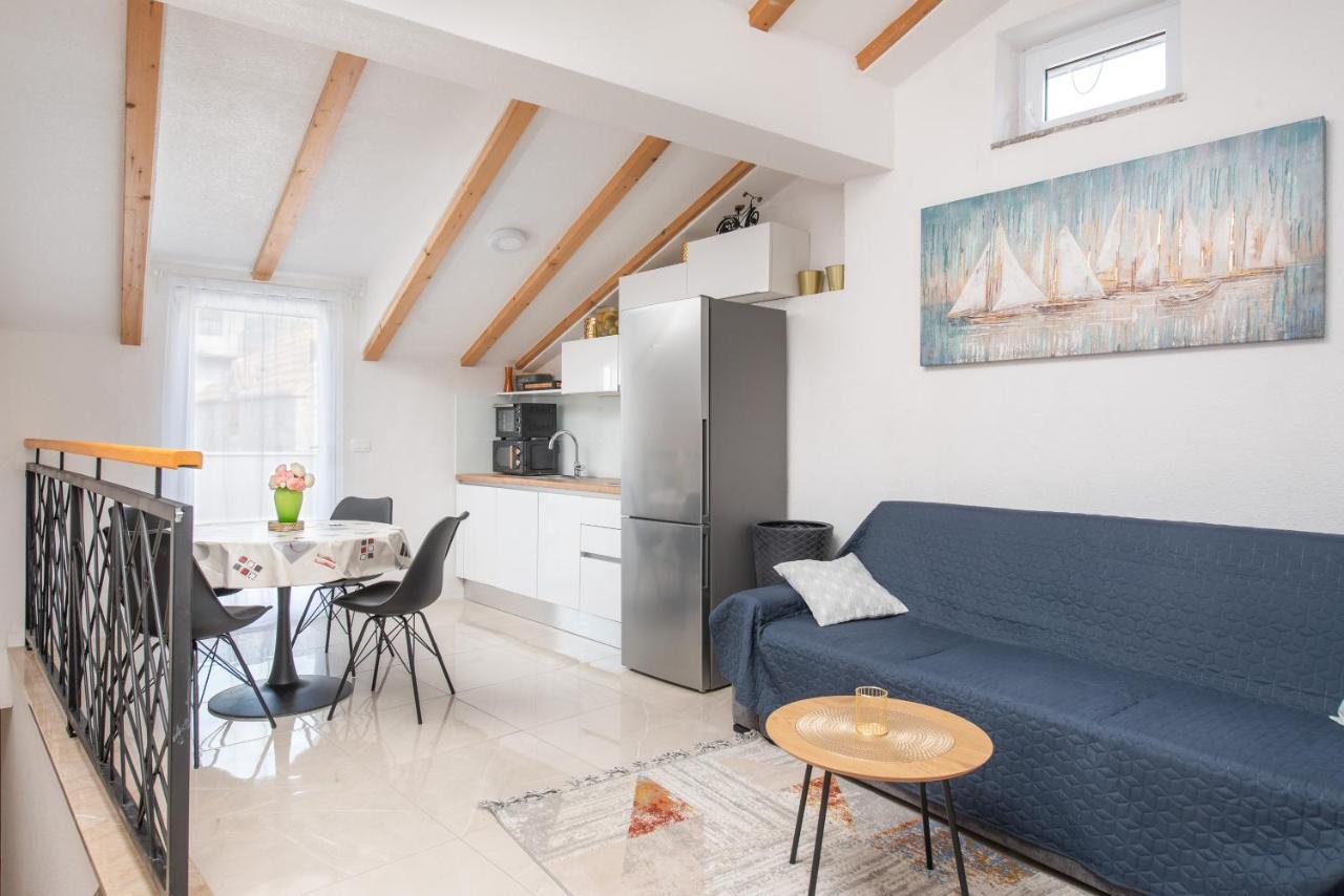 Apartmani Mara Каштела Экстерьер фото