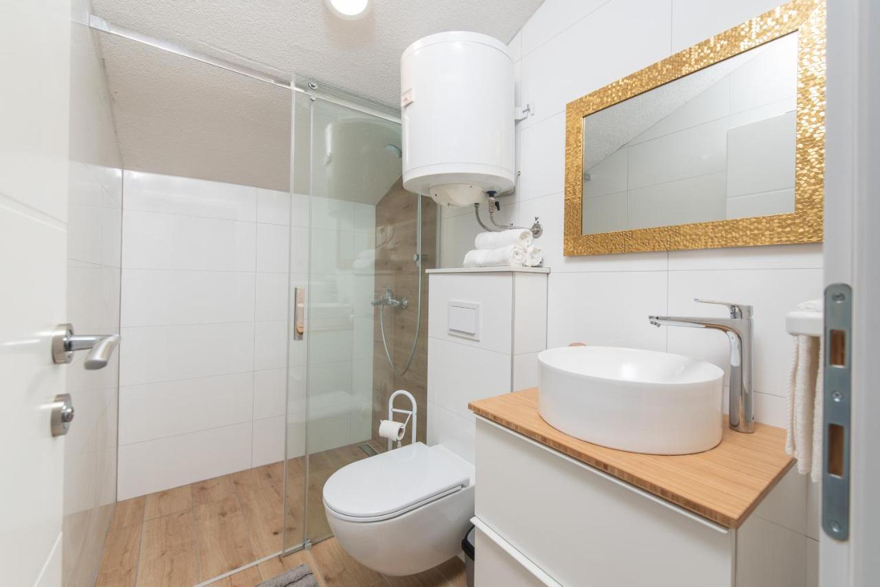 Apartmani Mara Каштела Экстерьер фото