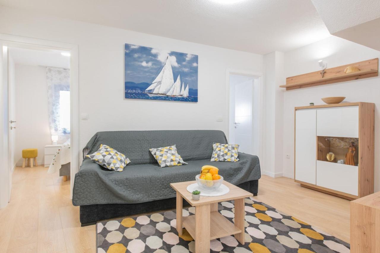 Apartmani Mara Каштела Экстерьер фото