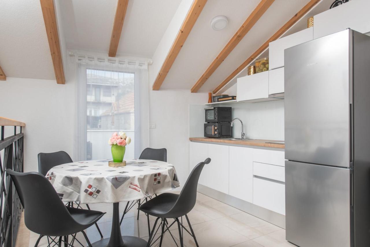 Apartmani Mara Каштела Экстерьер фото